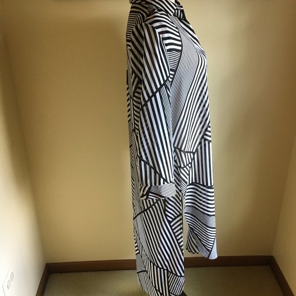 Chico Black and White Semi-Sheer Tunic Top - Picture 3 of 6